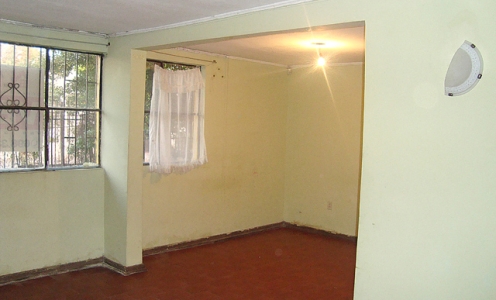  Casa de 3 Dormitorios en Sector de Teniente Yávar en Conchalí Casa de un Piso en Venta Conchalí