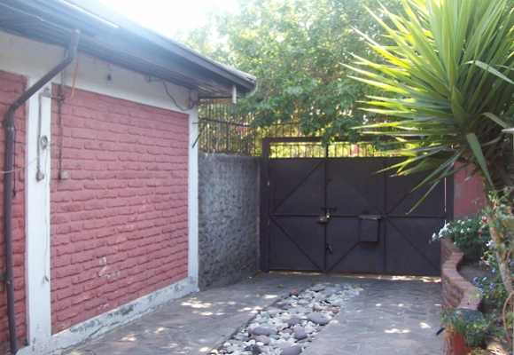 Venden Corredores de Propiedades comuna Independencia Sólida y Amplia Casa en Venta Independencia en Independencia Casa con Entrada de Autos en Venta Independencia