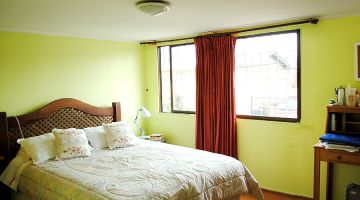 Amplia Casa de Dos Pisos en Avenida Zapadores Conchalí