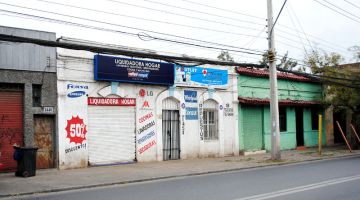 Venta de Propiedad Comercial con Galpón en plena Avenida Vivaceta