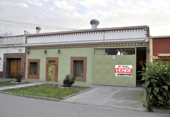 Impecable y Amplia Propiedad Comercial – Independencia en Casas en Venta Propiedad Comercial en Venta Casas en Venta en Independencia en Propiedades Comerciales y Terrenos