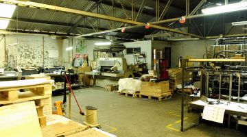 Amplia Propiedad Comercial con Oficinas y Galpón – Av Recoleta